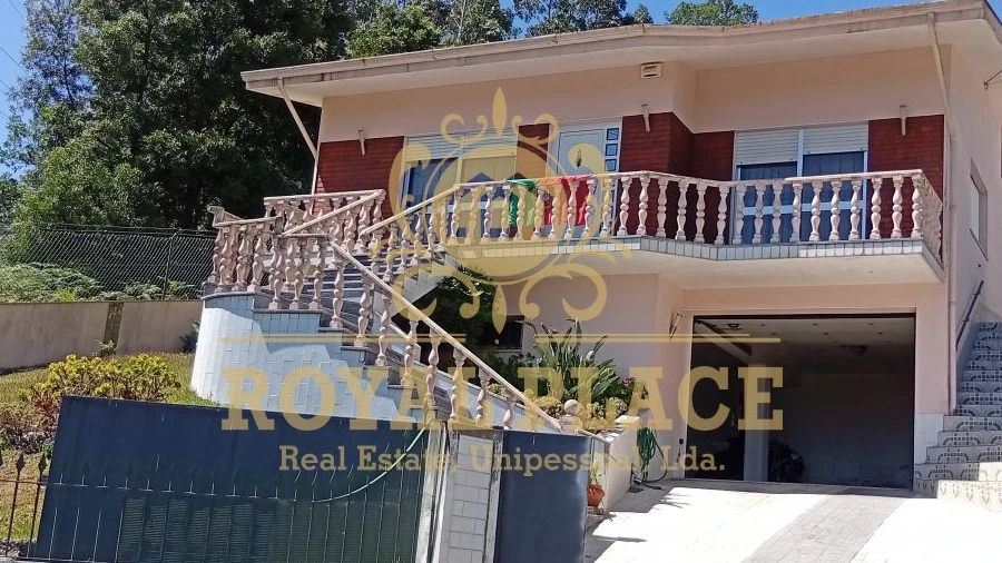 Moradia T3 para Venda em Caldas de São Jorge e Pigeiros