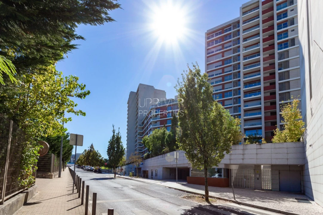 Apartamento T2 para Venda em Alvalade Foto 46