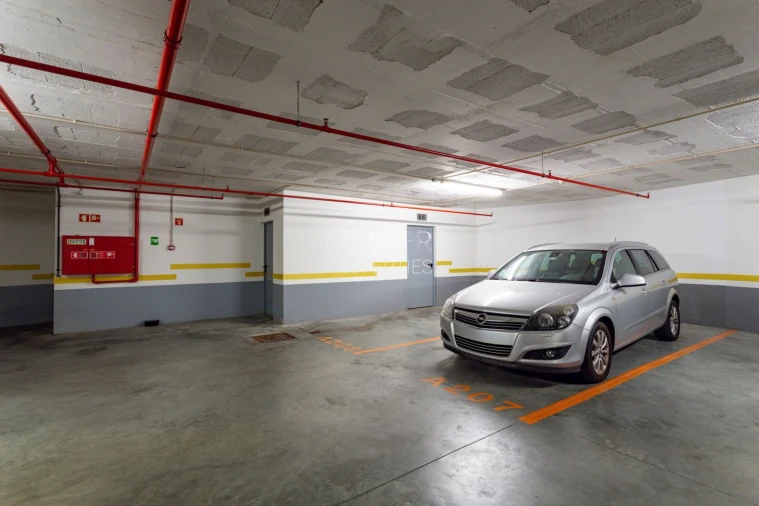 Apartamento T2 para Venda em Alvalade Foto 35