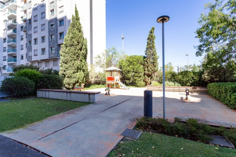 Apartamento T2 para Venda em Alvalade Foto 44