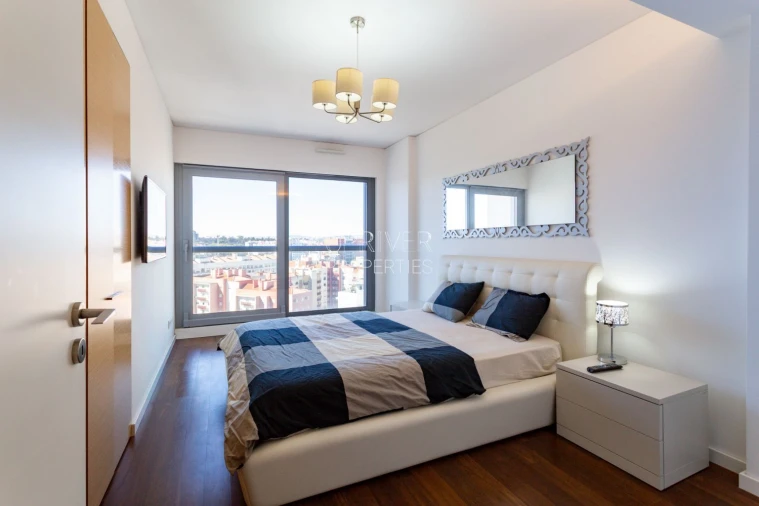 Apartamento T2 para Venda em Alvalade Foto 17