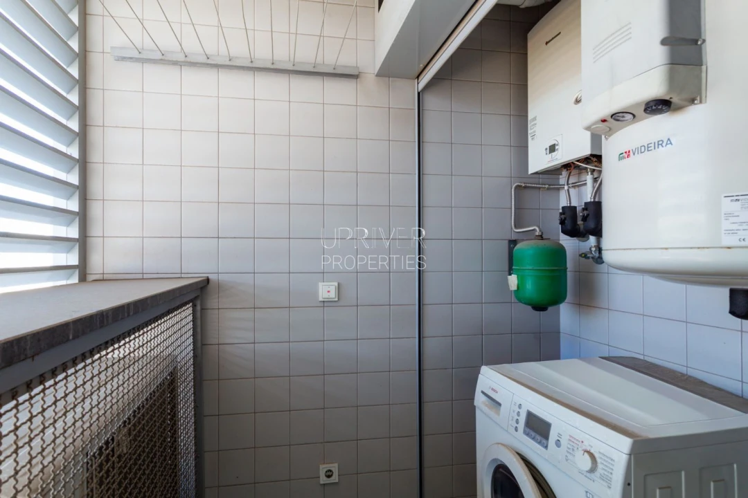 Apartamento T2 para Venda em Alvalade Foto 31