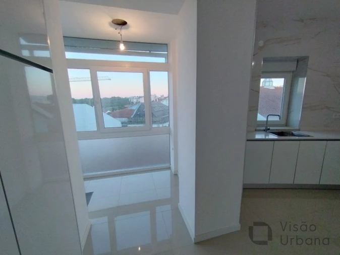 Apartamento T2 para Venda em Viseu Foto 3