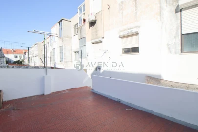 Apartamento T1 para Venda em Baixa da Banheira e Vale da Amoreira