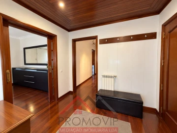Apartamento T3 para Venda em Santo Tirso, Couto (Santa Cristina e São Miguel) e Burgães