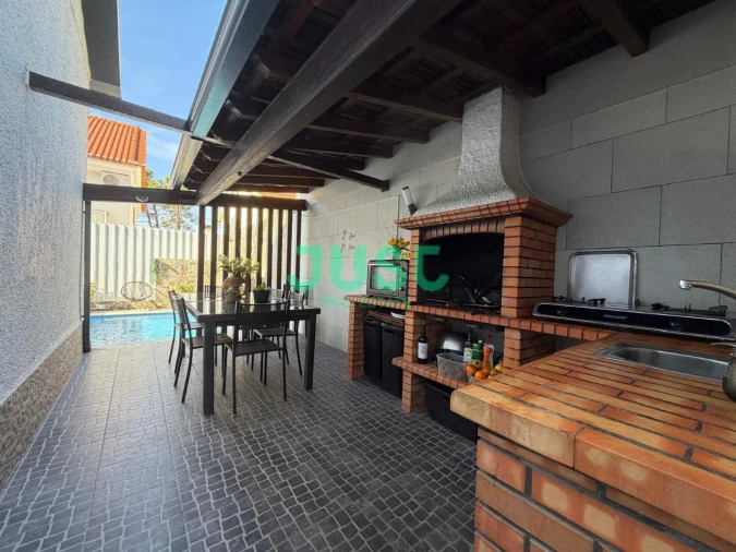 Moradia T4 para Venda em Quinta do Conde Foto 4
