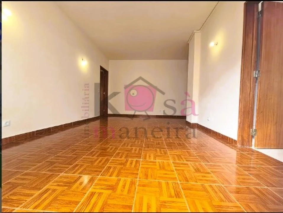 Apartamento T2 para Venda em Cascais e Estoril Foto 2