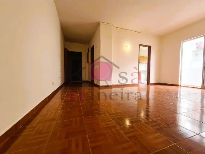 Apartamento T2 para Venda em Cascais e Estoril Foto 3