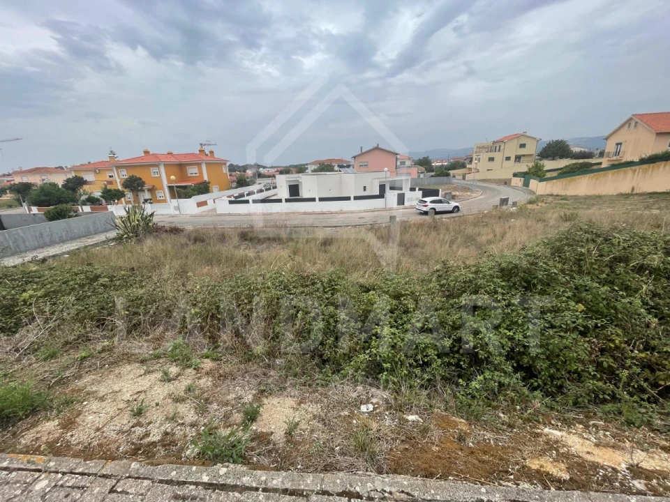 Terreno para Venda em Turquel Foto 1