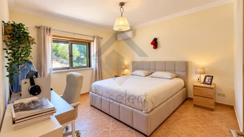 Moradia T6 para Venda em Loule (São Clemente)