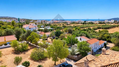 Moradia T6 para Venda em Loule (São Clemente)