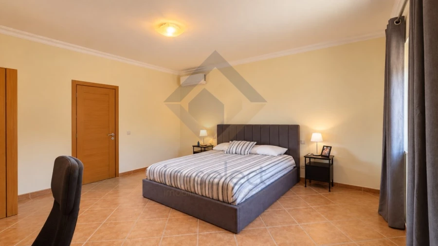 Moradia T6 para Venda em Loule (São Clemente) Foto 47