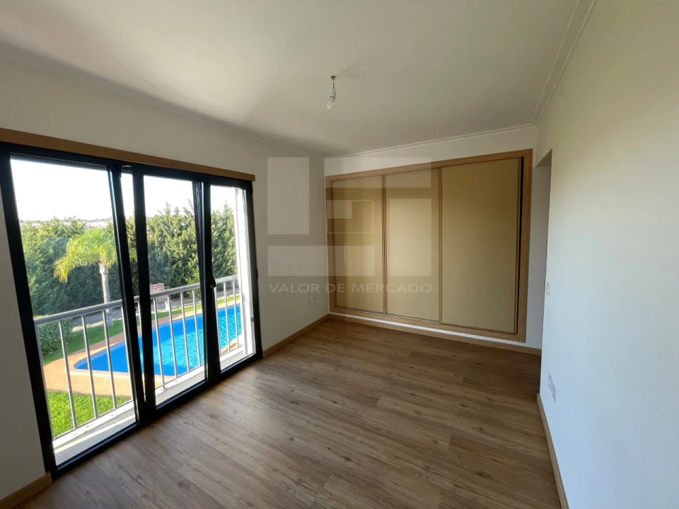 Moradia T3 para Venda em Guia Foto 19