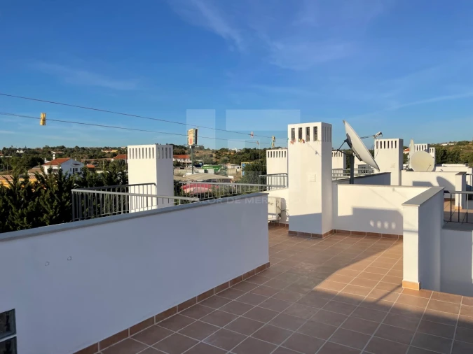 Moradia T3 para Venda em Guia Foto 35