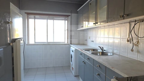 Apartamento T2 para Venda em Cacém e São Marcos
