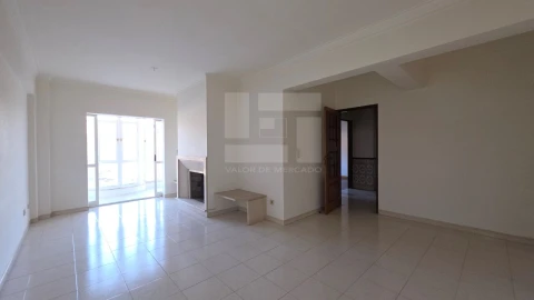 Apartamento T2 para Venda em Cacém e São Marcos