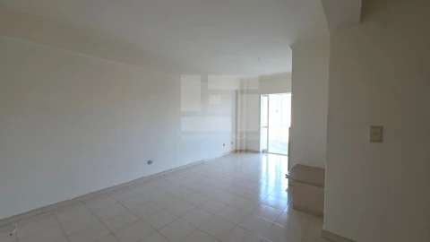 Apartamento T2 para Venda em Cacém e São Marcos
