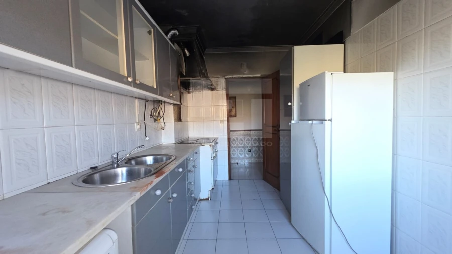 Apartamento T2 para Venda em Cacém e São Marcos Foto 8