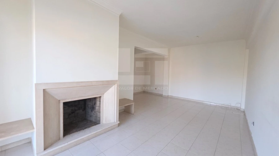 Apartamento T2 para Venda em Cacém e São Marcos Foto 25
