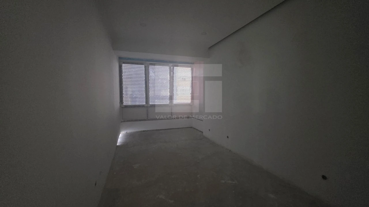 Apartamento T4 para Venda em Almada, Cova da Piedade, Pragal e Cacilhas Foto 20