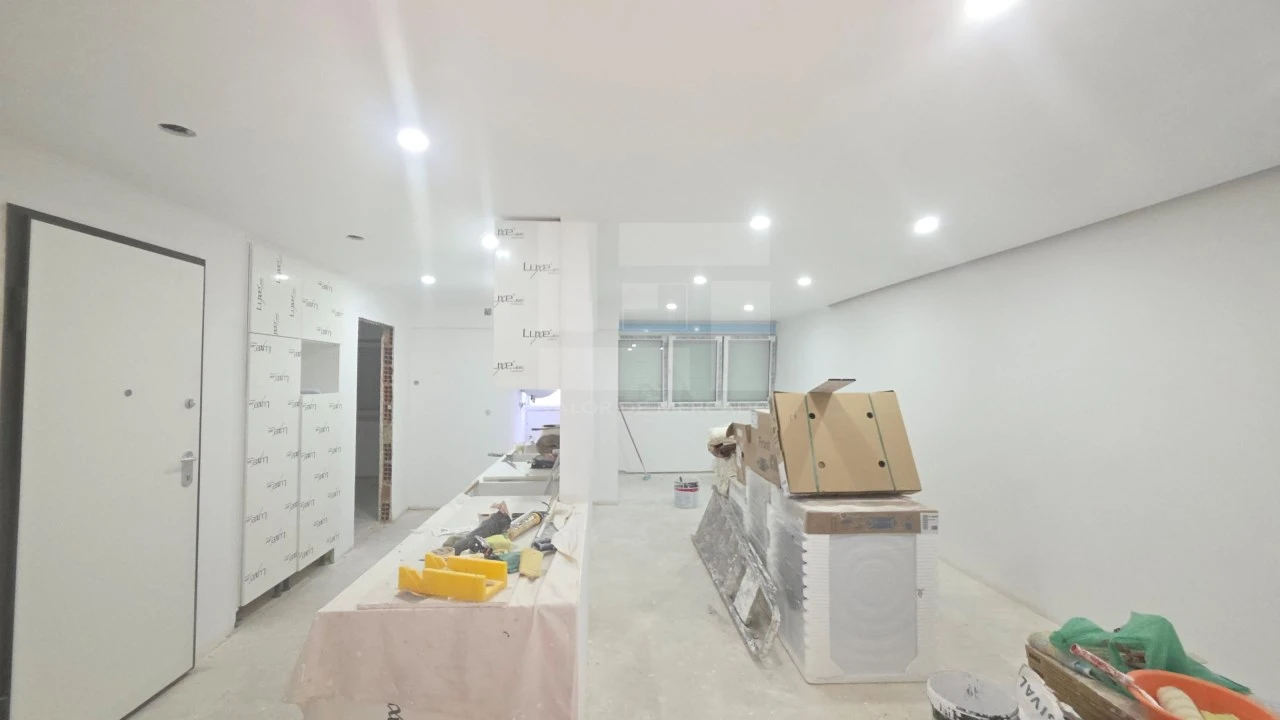 Apartamento T4 para Venda em Almada, Cova da Piedade, Pragal e Cacilhas Foto 24