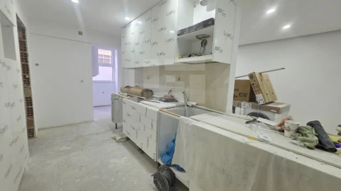 Apartamento T4 para Venda em Almada, Cova da Piedade, Pragal e Cacilhas