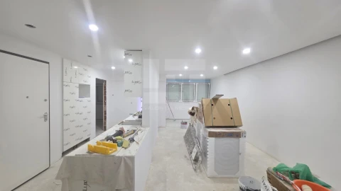 Apartamento T4 para Venda em Almada, Cova da Piedade, Pragal e Cacilhas