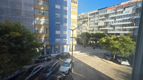Apartamento T4 para Venda em Almada, Cova da Piedade, Pragal e Cacilhas