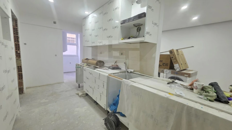 Apartamento T4 para Venda em Almada, Cova da Piedade, Pragal e Cacilhas Foto 3