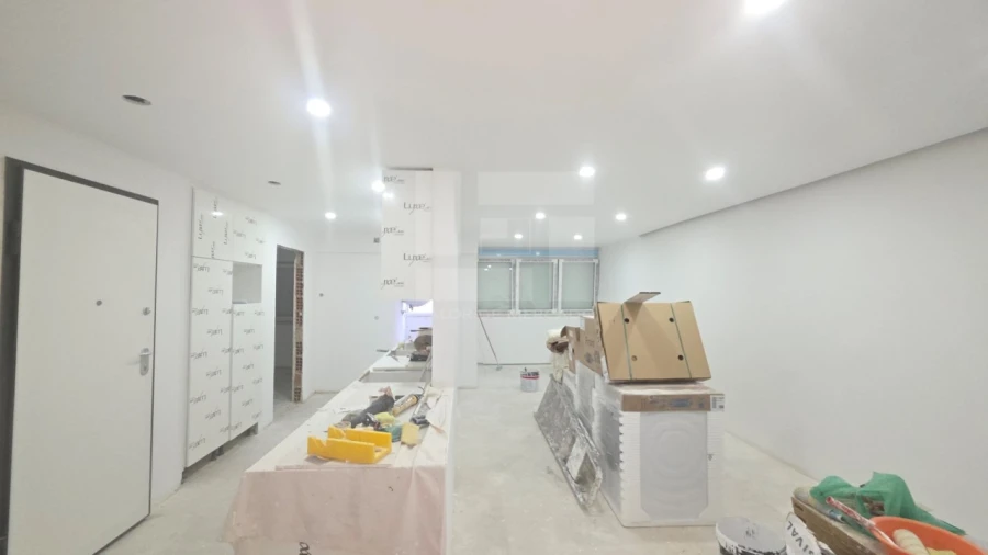 Apartamento T4 para Venda em Almada, Cova da Piedade, Pragal e Cacilhas Foto 24