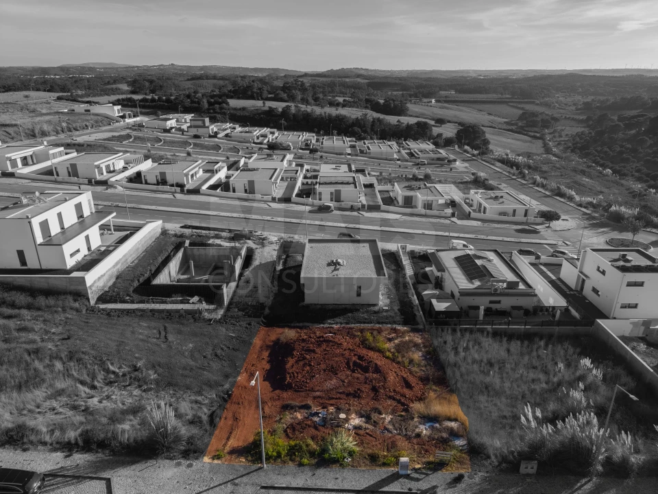 Terreno para Venda em Caldas da Rainha - Santo Onofre e Serra do Bouro Foto 1