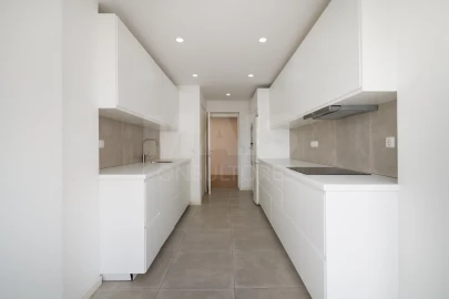 Apartamento T2 para Arrendamento em Algés, Linda-A-Velha e Cruz Quebrada-Dafundo