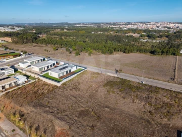 Terreno para Venda em Caldas da Rainha - Santo Onofre e Serra do Bouro