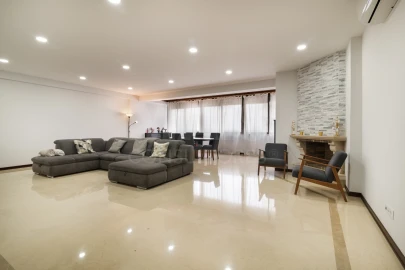 Apartamento T4 para Venda em Belém