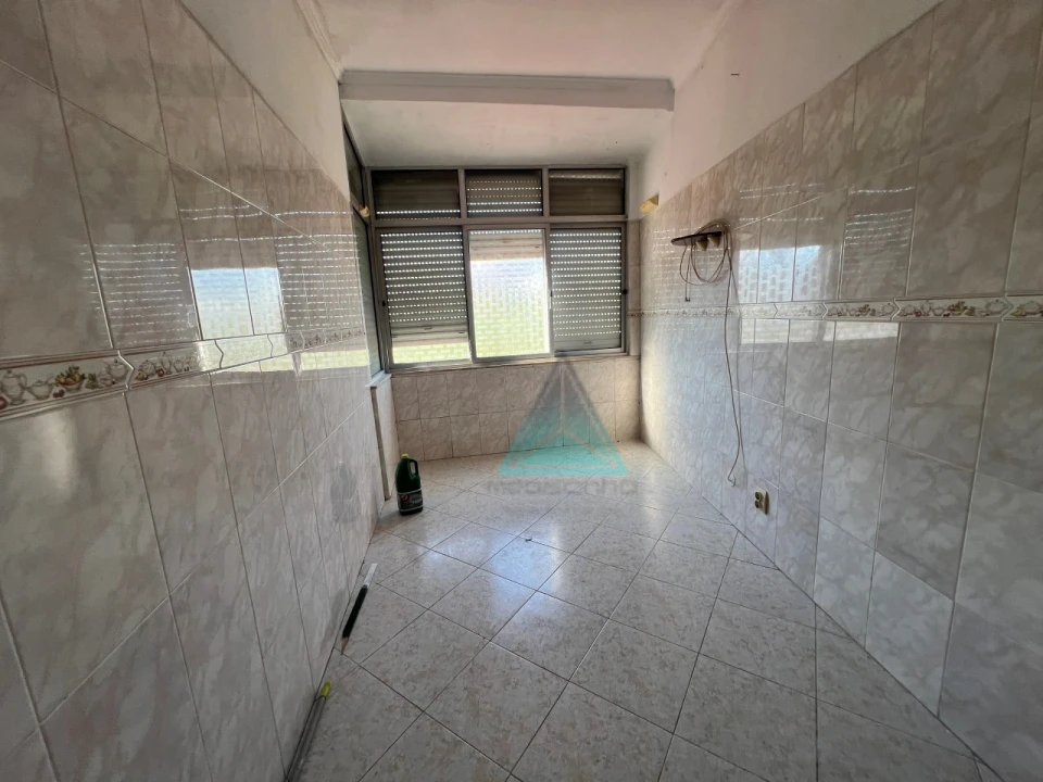 Apartamento T2 para Venda em Amora Foto 4