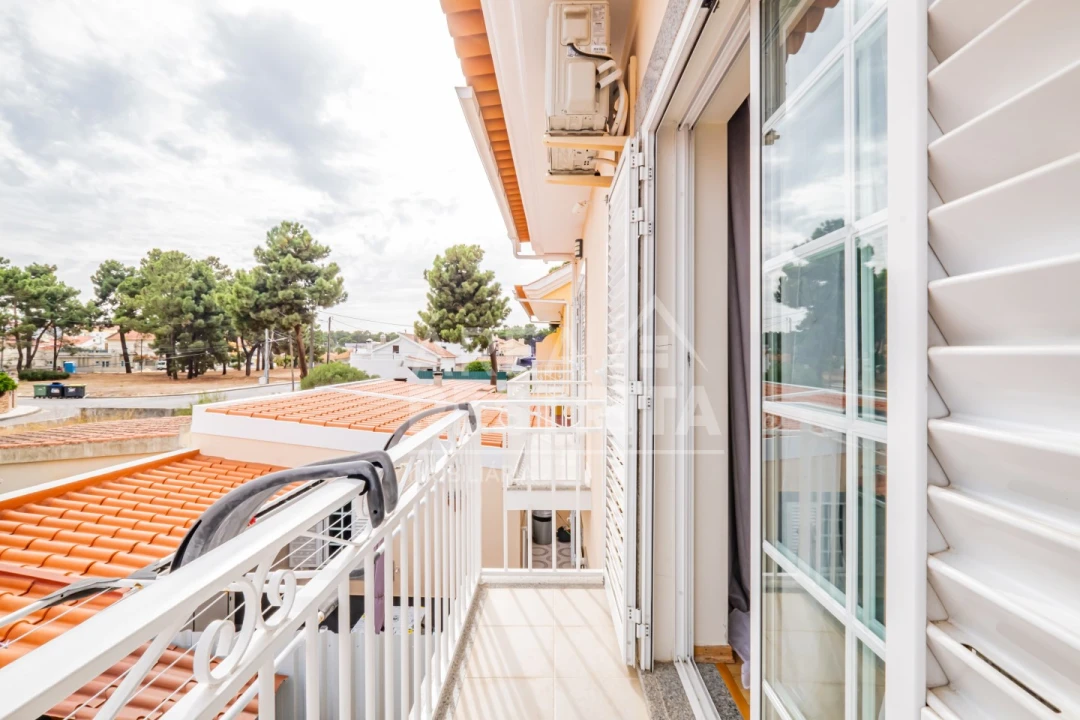 Moradia T3 para Venda em Quinta do Conde Foto 41