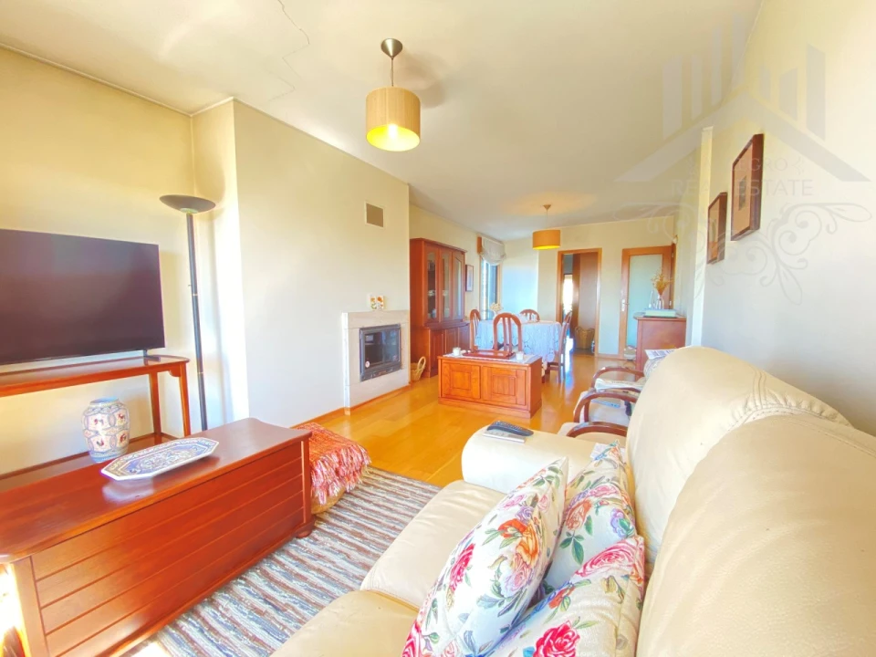 Apartamento T3 para Venda em Bonfim Foto 9