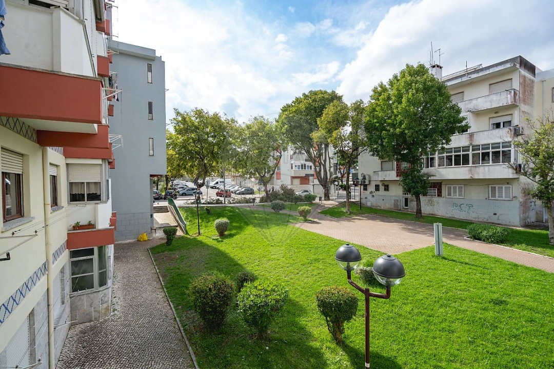 Apartamento T3 para Venda em Venteira Foto 1