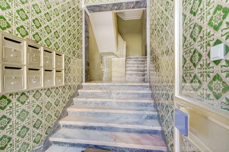 Apartamento T2 para Venda em Odivelas Foto 18