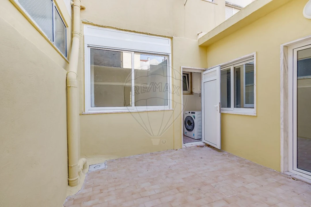 Apartamento T2 para Venda em Encosta do Sol Foto 13