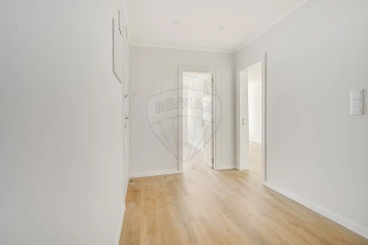 Apartamento T2 para Venda em Falagueira-Venda Nova