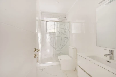 Apartamento T2 para Venda em Falagueira-Venda Nova