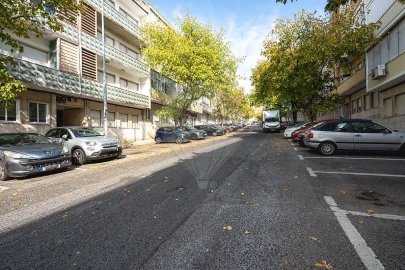 Apartamento T2 para Venda em Falagueira-Venda Nova