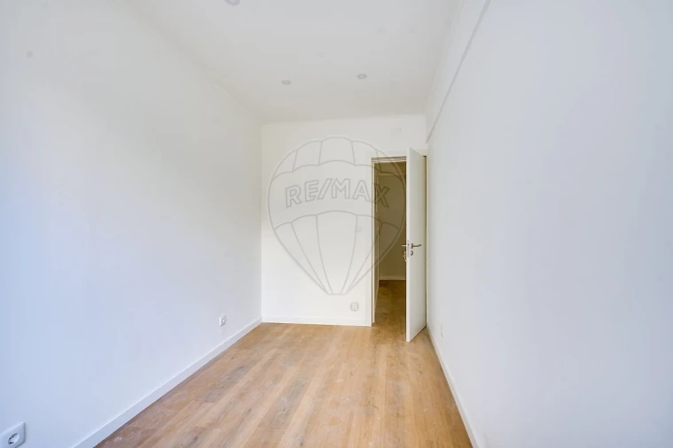 Apartamento T2 para Venda em Encosta do Sol Foto 5