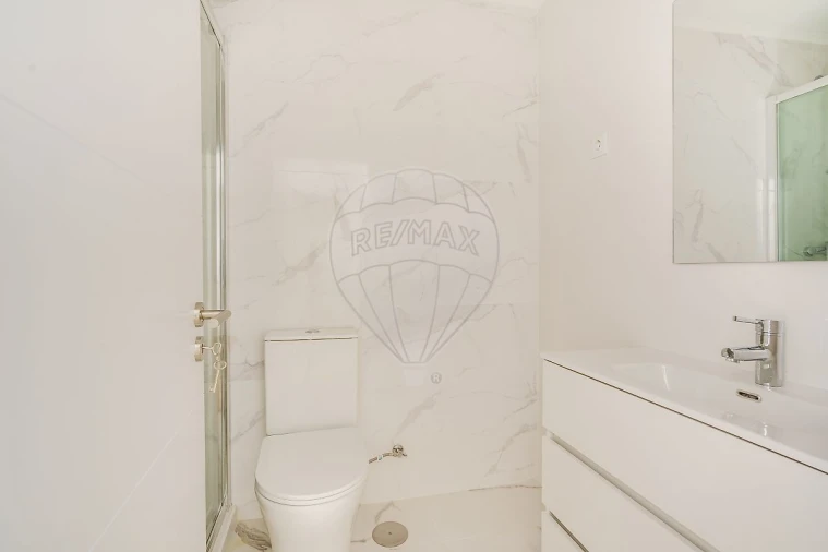 Apartamento T3 para Venda em Odivelas Foto 13