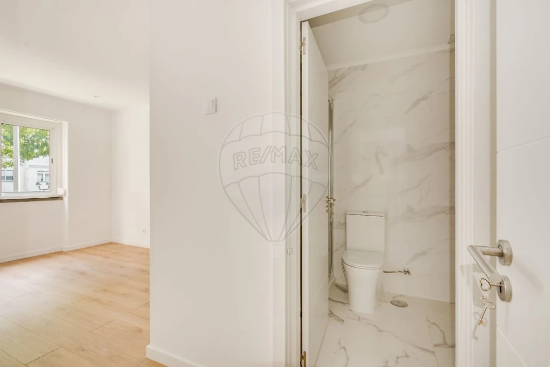Apartamento T3 para Venda em Odivelas Foto 10