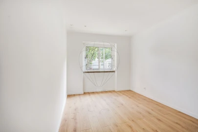 Apartamento T3 para Venda em Venteira