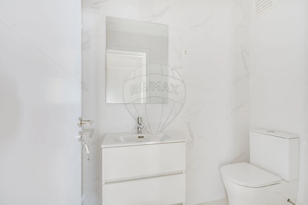 Apartamento T3 para Venda em Venteira Foto 1