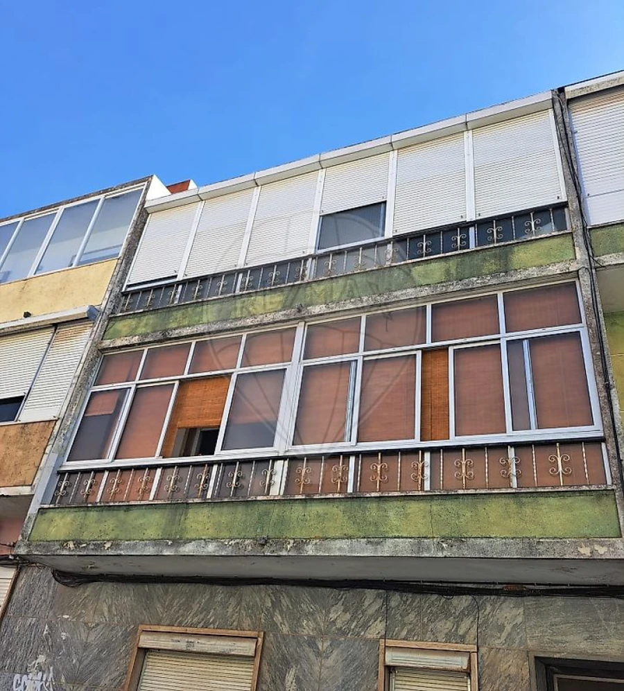Apartamento T2 para Venda em Águas Livres Foto 5