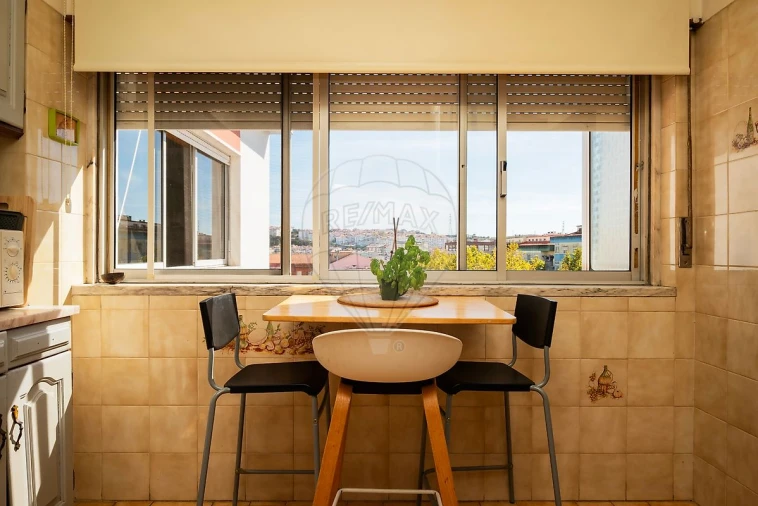 Apartamento T2 para Venda em Cacém e São Marcos Foto 16